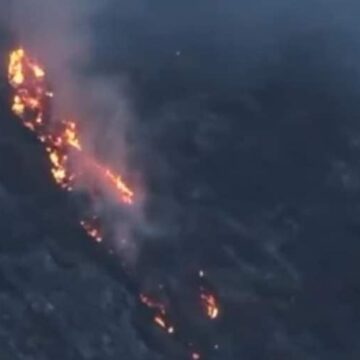 Avanza sin control incendio en Santa Inés, Pinal de amoles; En Jalpan otro siniestro avanza.