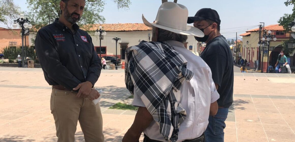 Miguel Nava Alvarado visita Amealco