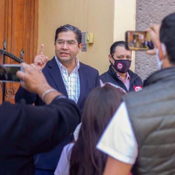 El PAN tendrá​ dos candidatos a la Presi­dencia Municipal de Querétaro: Carlos Re­nteria.