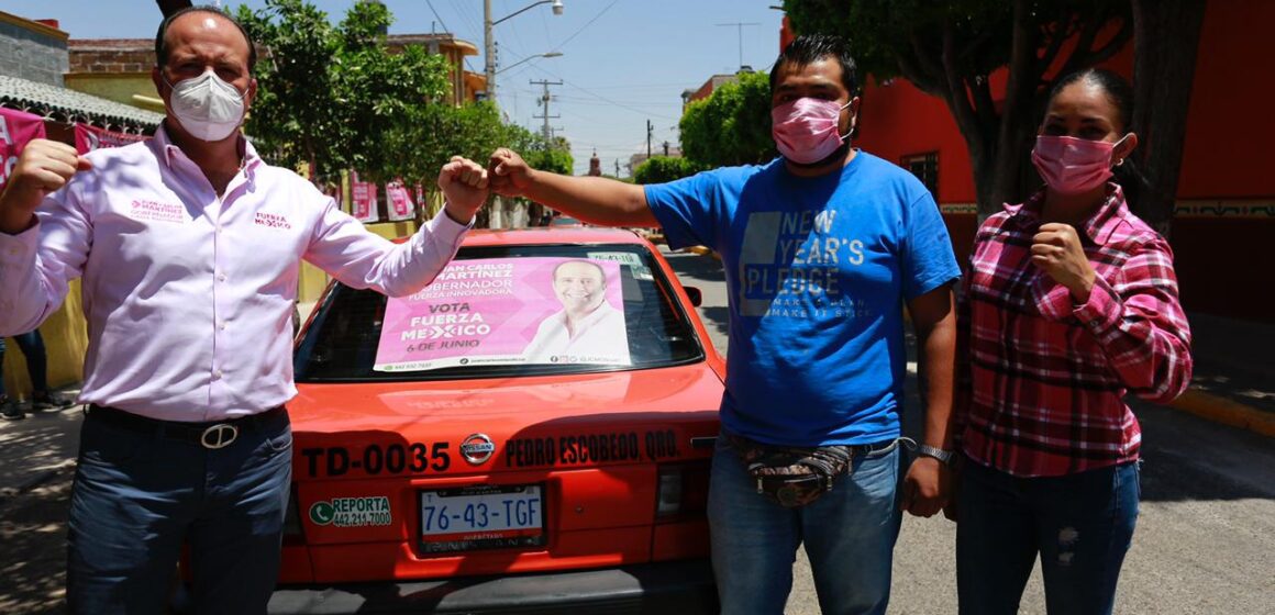 Se reúne Juan Carlos Martínez con taxistas de Pedro Escobedo, piden poner solución a unidades pirata