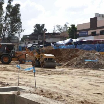 Supervisan avance de obras de mejoramiento del mercado Lomas de Casa Blanca