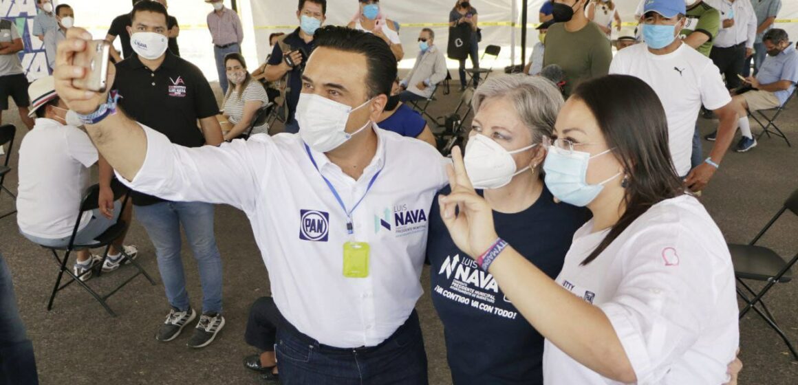 Propone Luis Nava salud hasta la puerta de casa