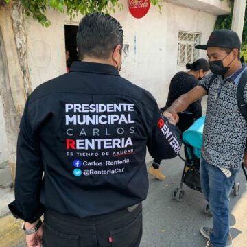 Recorre Carlos Rente­ría candidato de RSP​ la colonia​ Comerciantes.