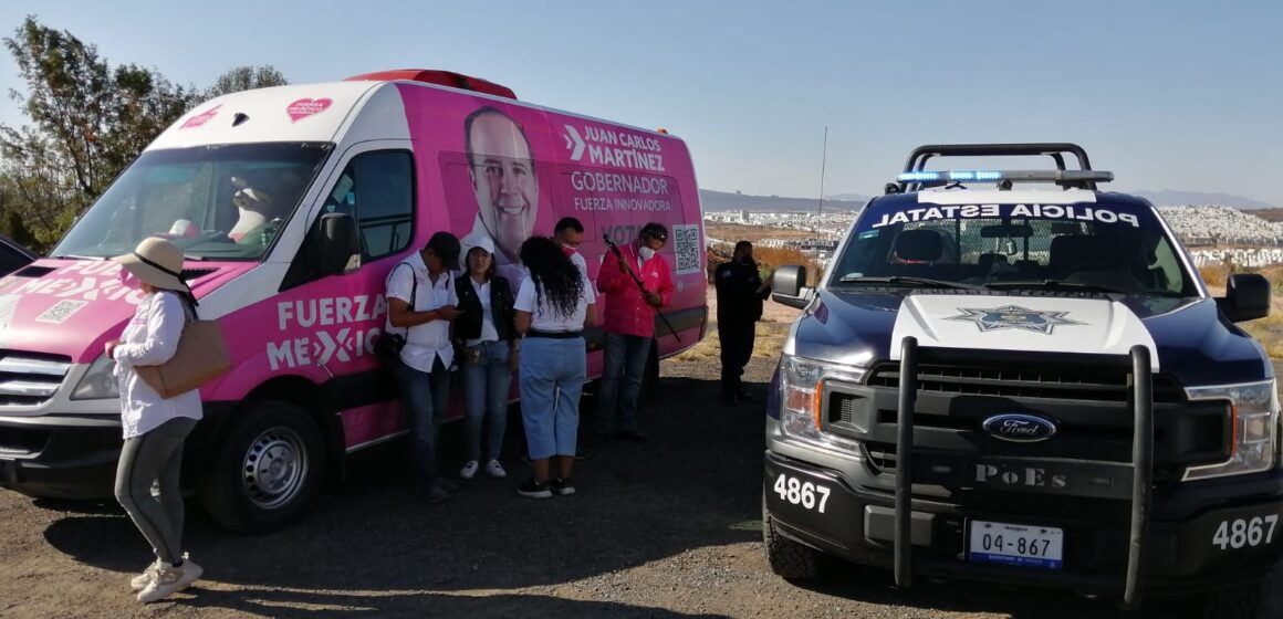 Roban equipos de trabajo a personal de comunicación social de Juan Carlos Martínez