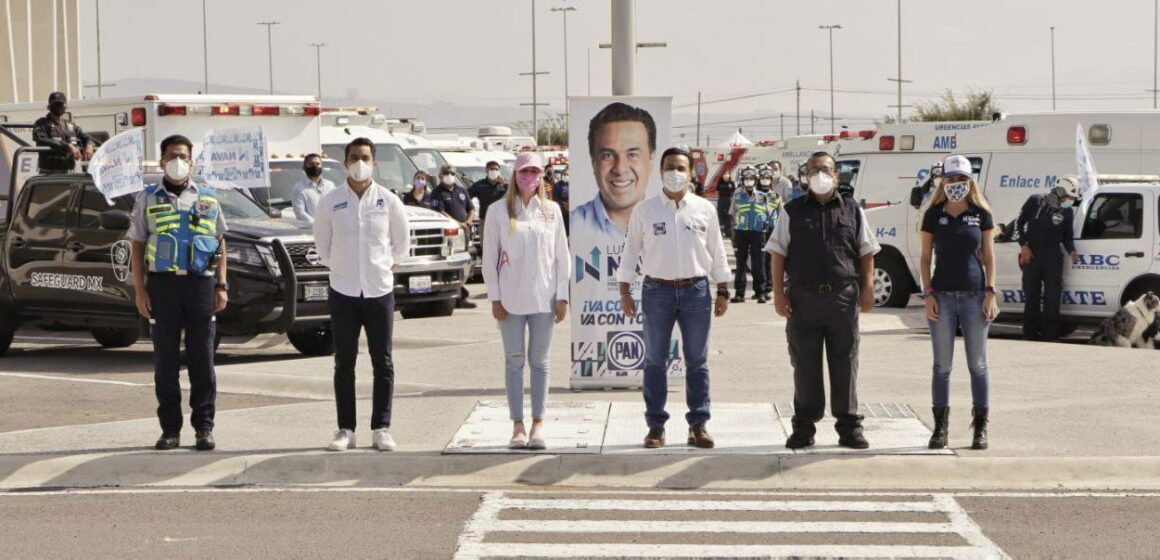 Se reune Luis Nava con cuerpos de emergencia en Querétaro