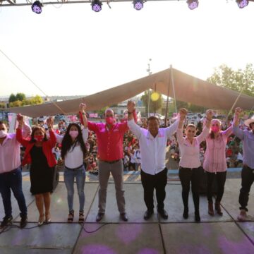 “Agarren cualquier cosa y voten por el rosa”, Juan Carlos Martínez