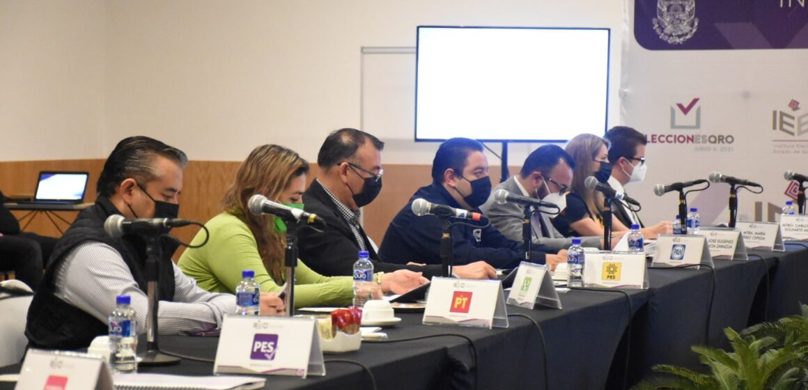 Asigna IEEQ plurinominales para la integración de Legislatura Local