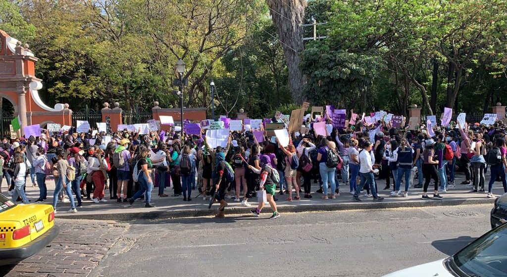 Alto Comisionado de la ONU expresa preocupación por criminalización de jóvenes tras #8M