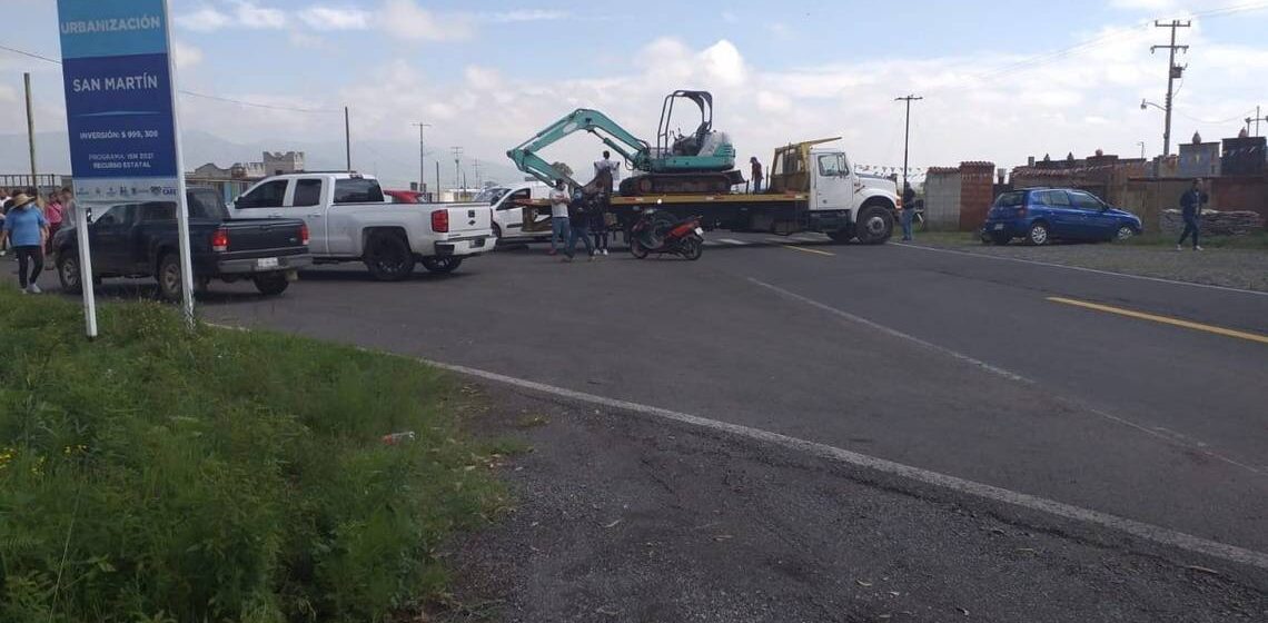 Bloquean carretera 120 para exigir energía eléctrica