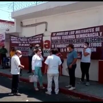 Denuncian venta de candidaturas