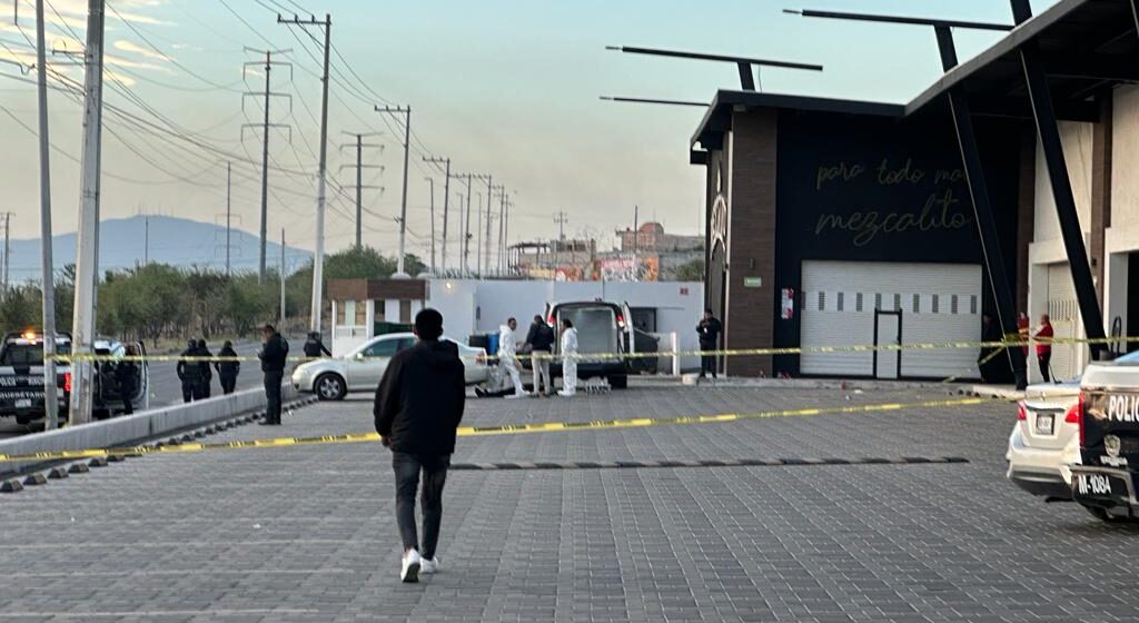 Ejecutado afuera de bar en Querétaro