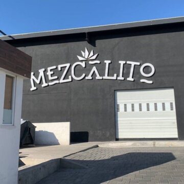 Pese a agresión a balazos a repartidor, “Mezcalito” Corregidora continúa en servicio y sin clausura