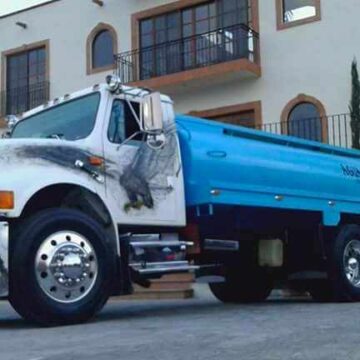 Empadrona CEA pipas de agua en Querétaro