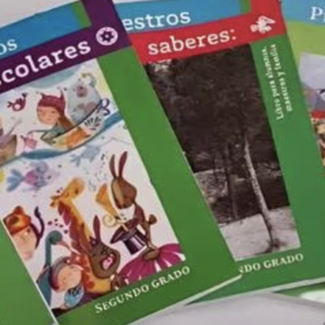 Confusión, incluir a Querétaro entre estados que se oponen a entrega de libros