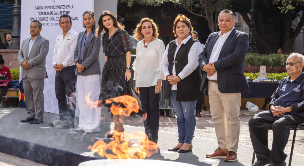 Encabeza Lupita Murguía banderazo de salida de la Carrera de la Libertad 2023