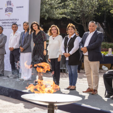 Encabeza Lupita Murguía banderazo de salida de la Carrera de la Libertad 2023