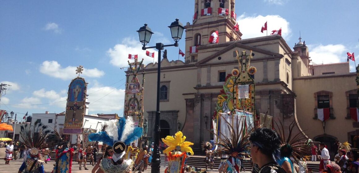 Alistan fiestas de la Santa Cruz de los Milagros