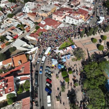 Marchan por el Orgullo Gay en Querétaro