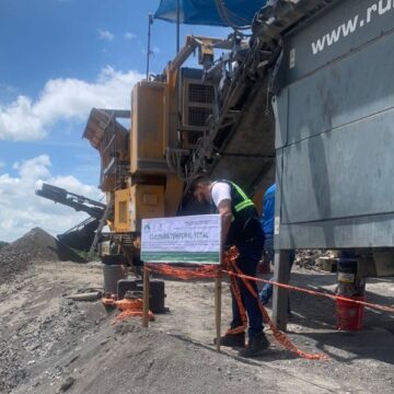 Clausura PEPMADU trituradora en La Cañada