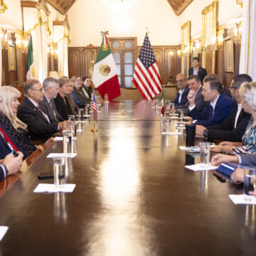 Querétaro y Laredo, Texas, fortalecen lazos en seguridad y economía